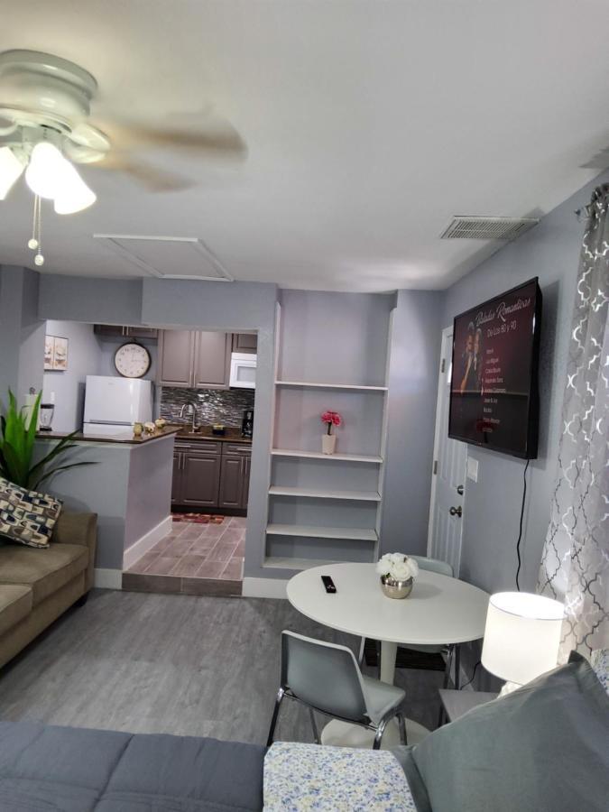 טאמפה Habitacion Privada Cerca De Todo מראה חיצוני תמונה