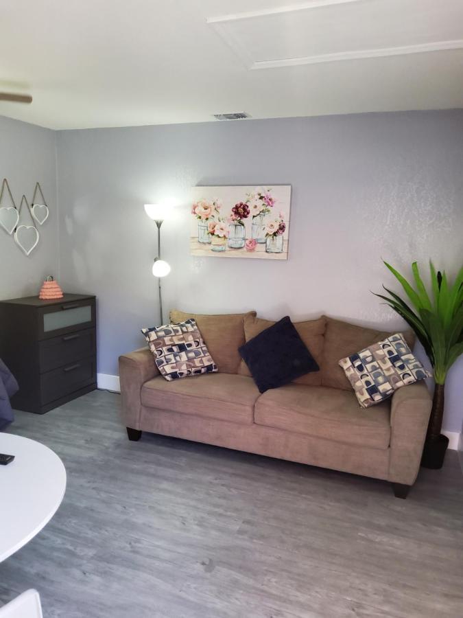 טאמפה Habitacion Privada Cerca De Todo מראה חיצוני תמונה