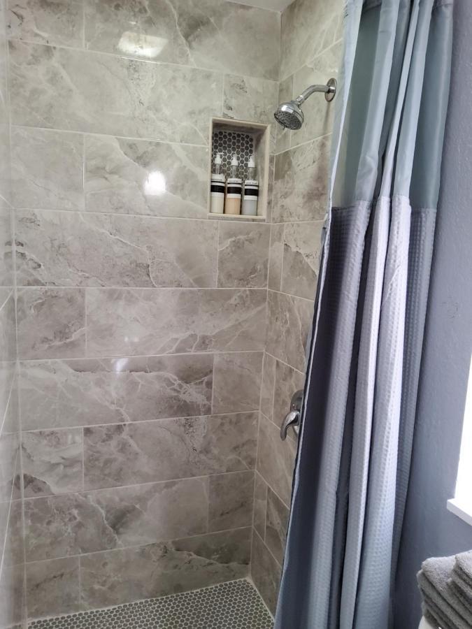 טאמפה Habitacion Privada Cerca De Todo מראה חיצוני תמונה